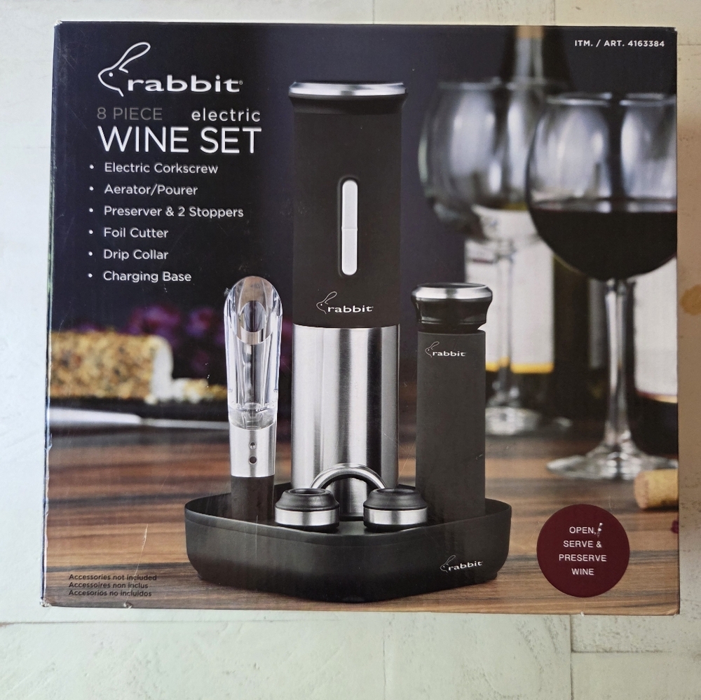 Rabbit 8 Piece Electric Wine Set NWT